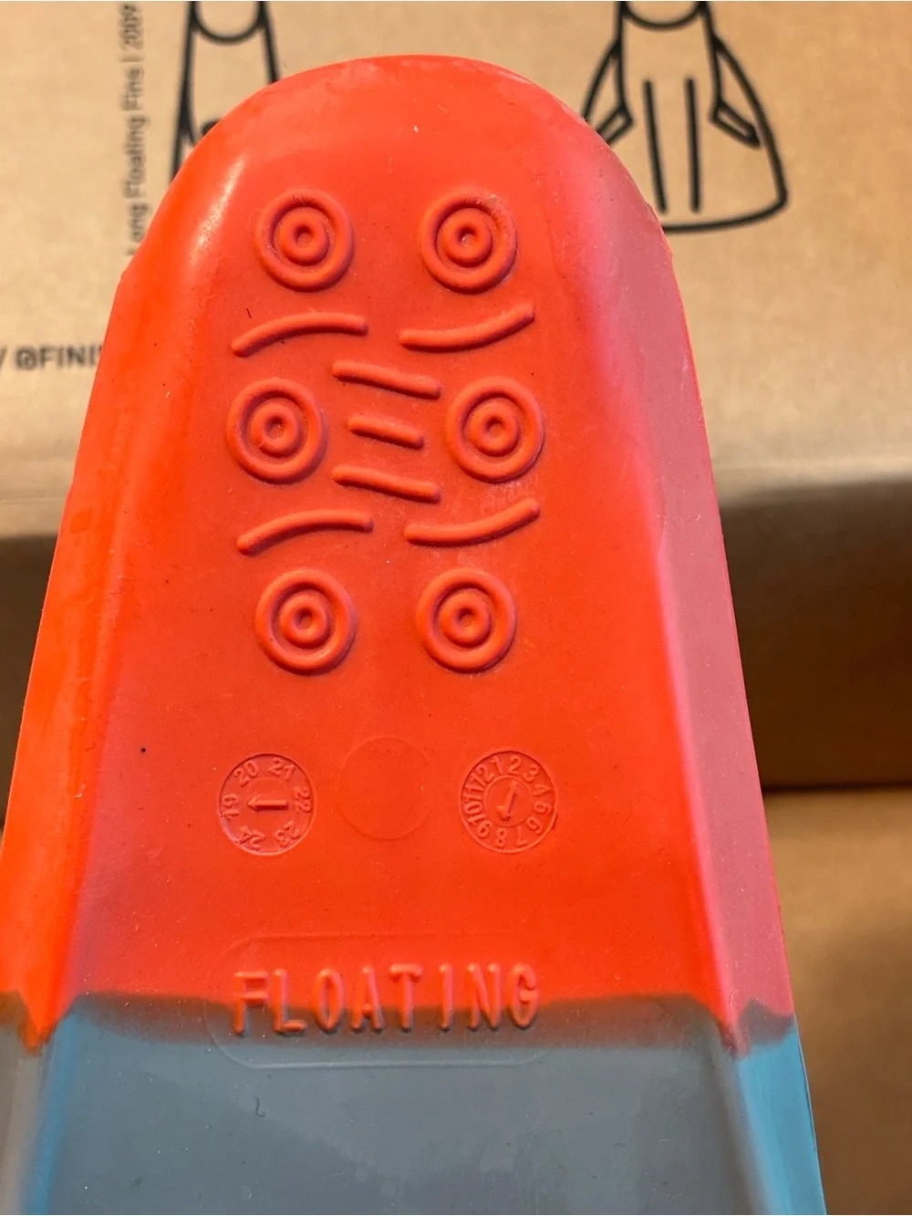 FINIS Long Floating Swim Fins US 7-9 EU 39-42 Gray Orange w/ Original Box